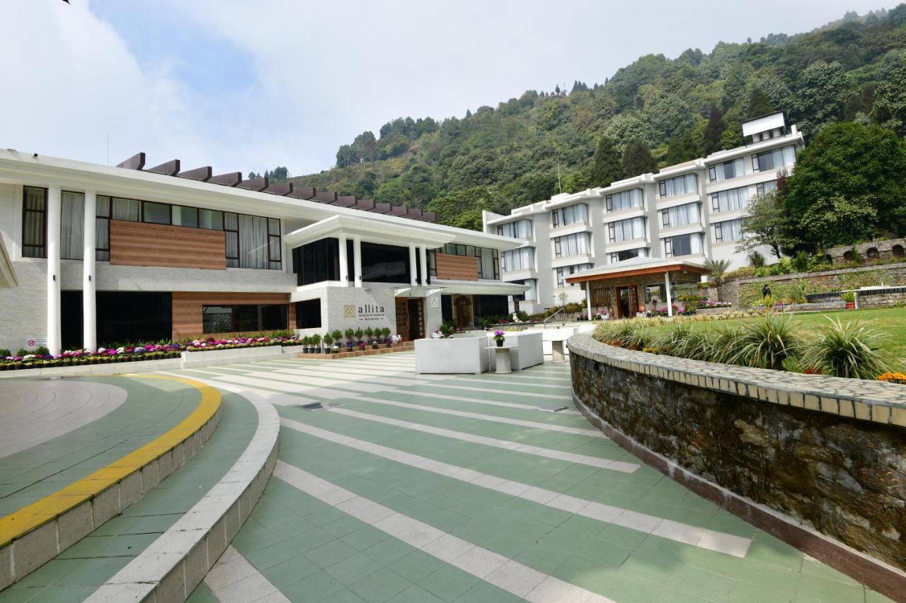 Allita Hotel & Resorts Kurseong Luaran gambar